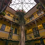 Hotel Naira