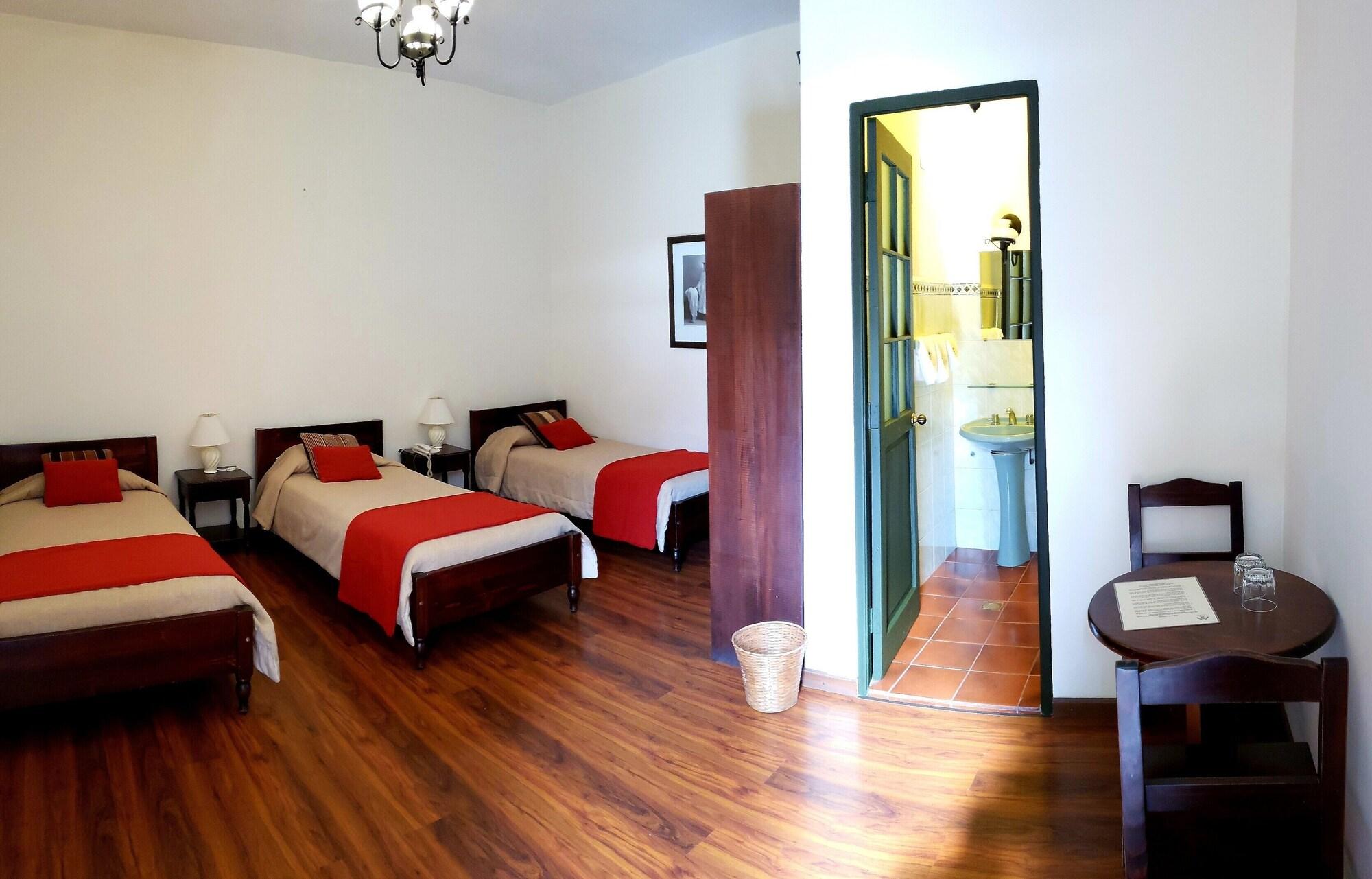 Naira Hotel 3*